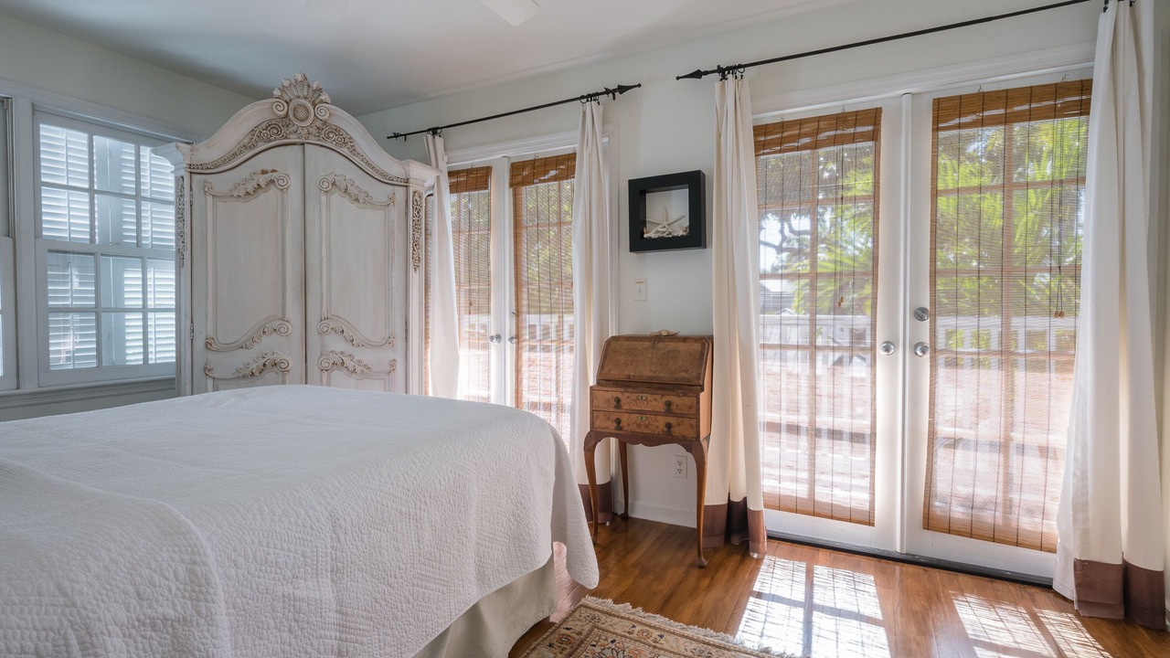 Photo of Bedroom in Bahama Village