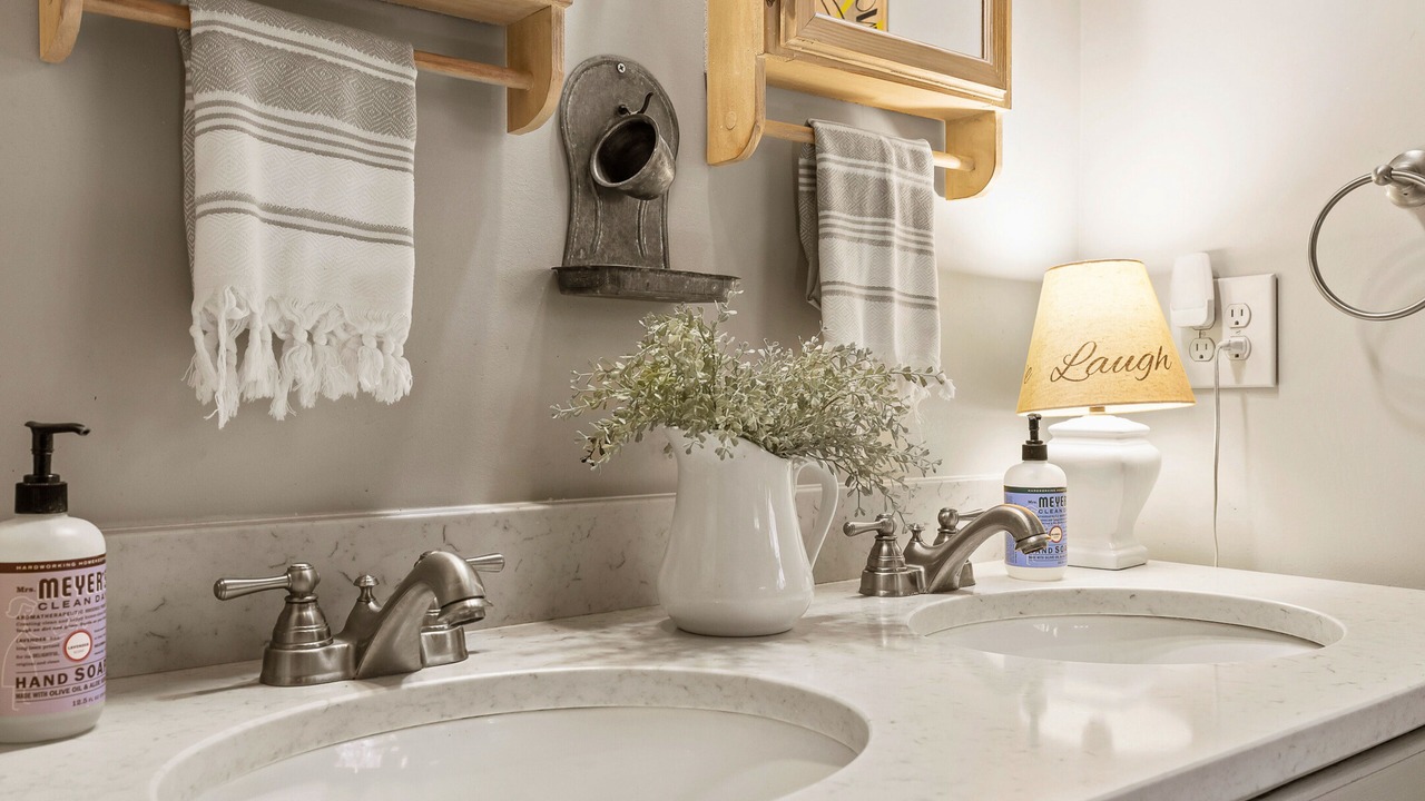 Photo of Bathroom in Lupton City
