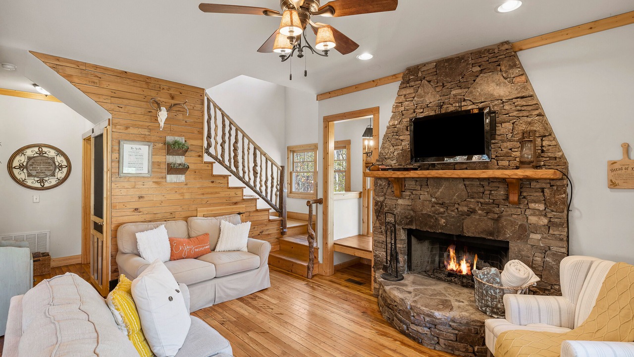 Photo of Livingroom in Lupton City