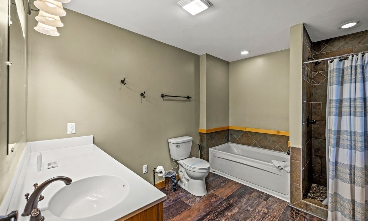 Photo of Bathroom in Chalet Village