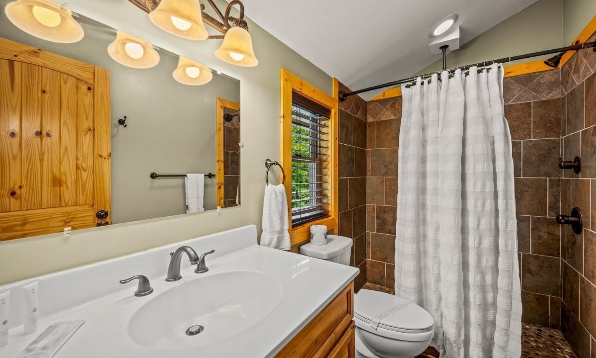 Photo of Bathroom in Chalet Village