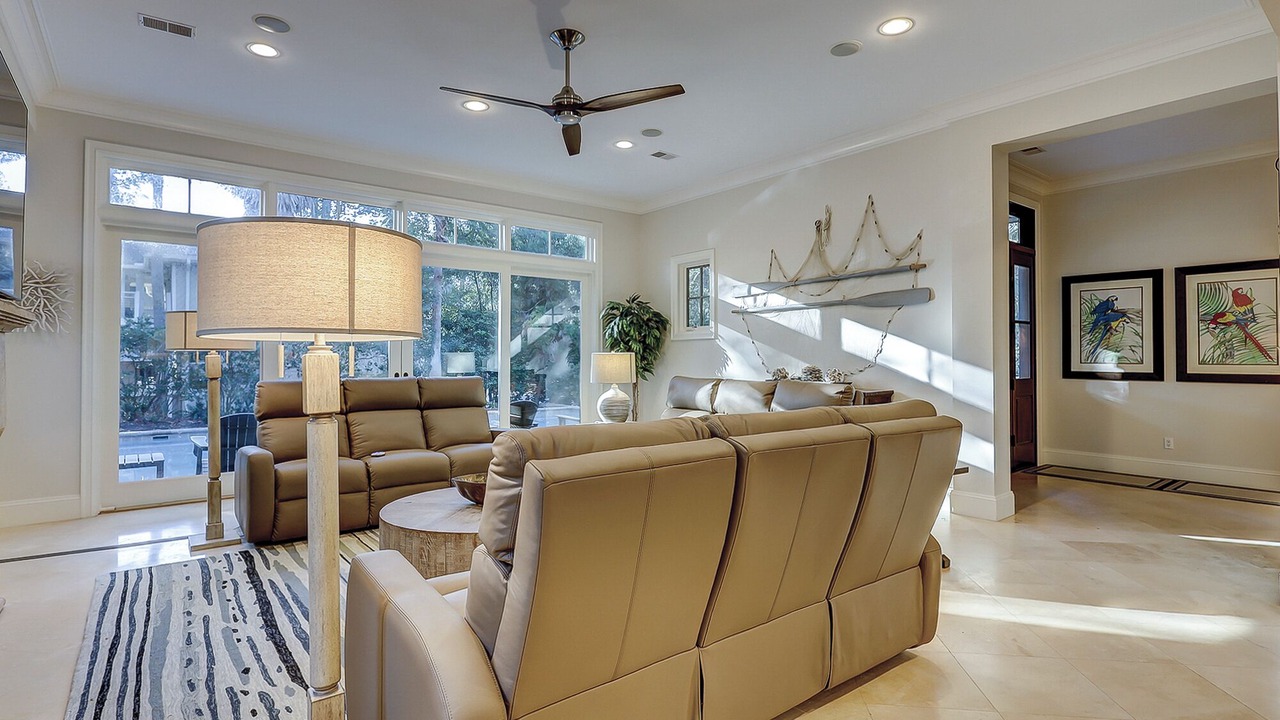 Photo of Livingroom in Oceanside