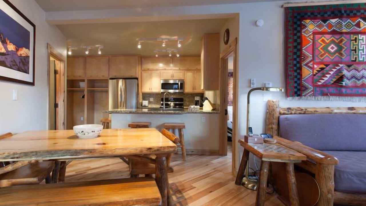 Photo of Bedroom in Mammoth Lakes