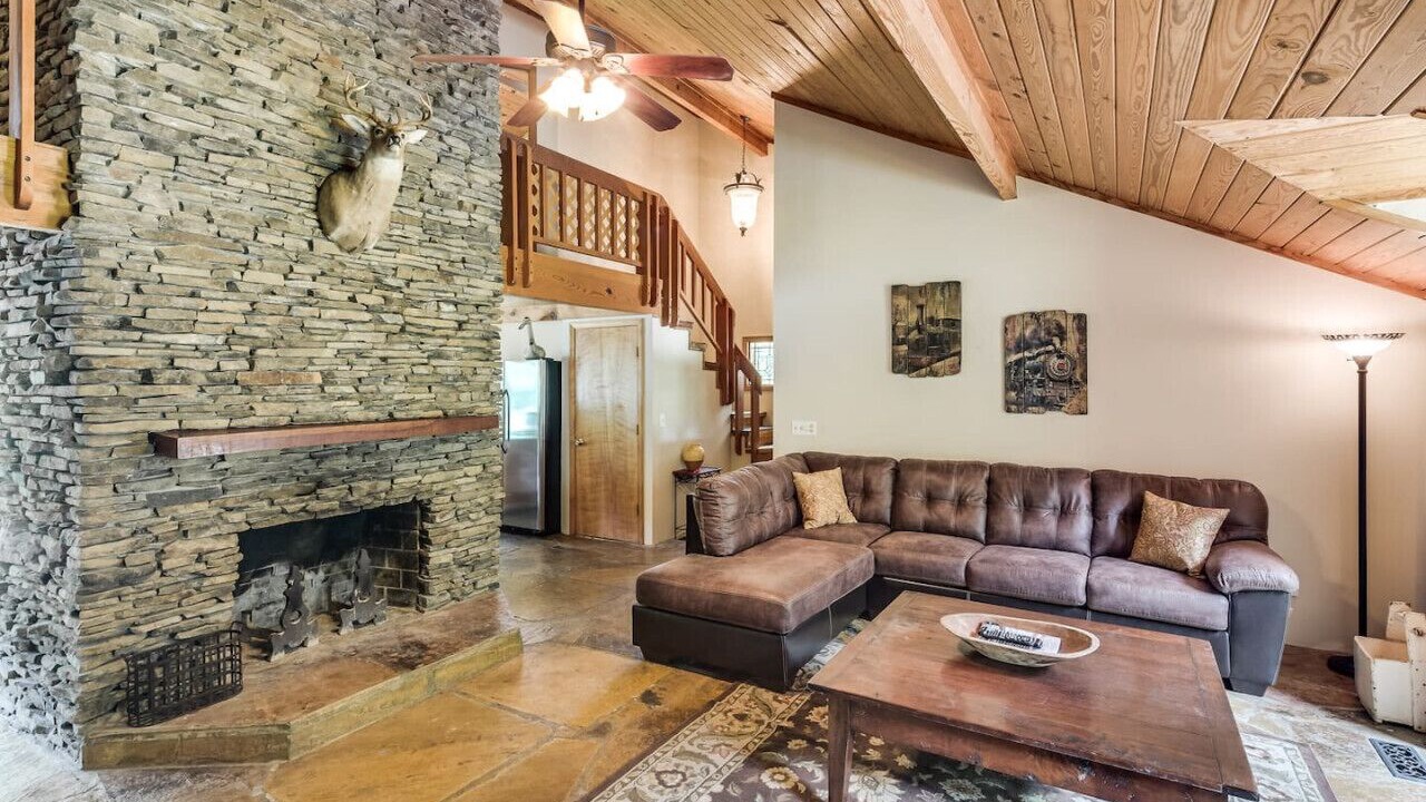Photo of Livingroom in Chattanooga
