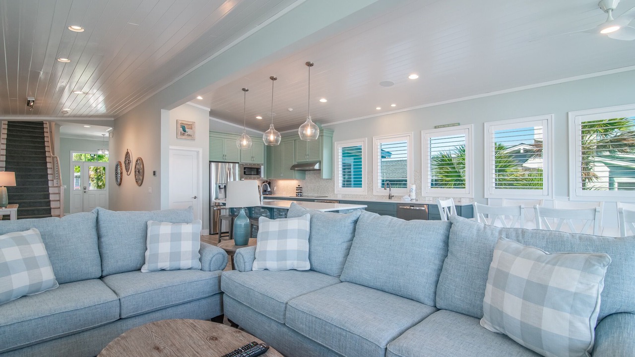 Photo of Livingroom in North Litchfield Beach