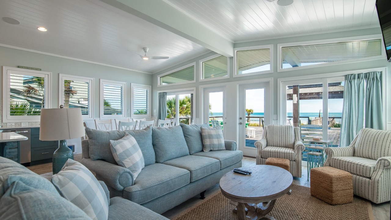 Photo of Livingroom in North Litchfield Beach