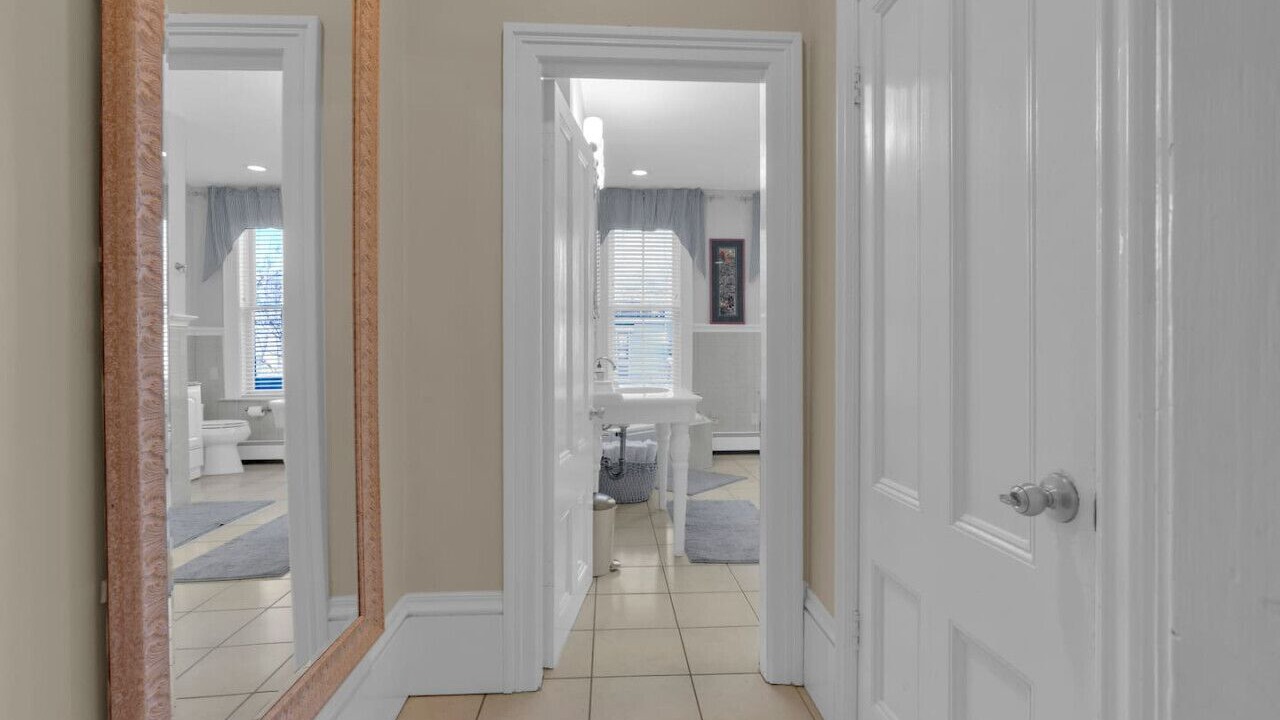 Photo of Bathroom in Medford Street - The Neck