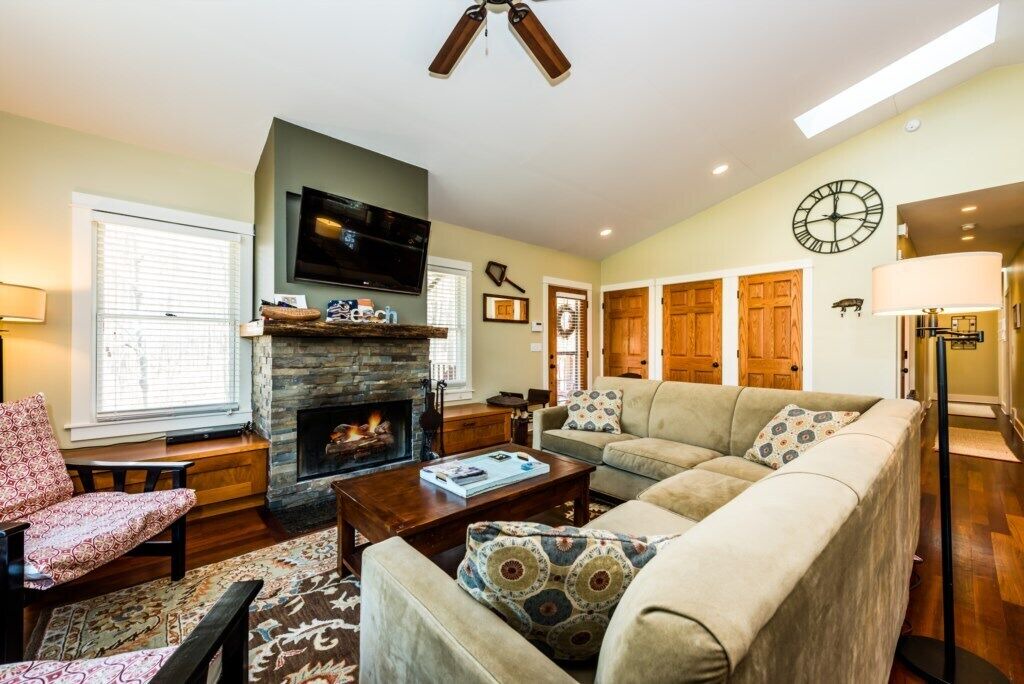 Photo of Bedroom in Lakeside