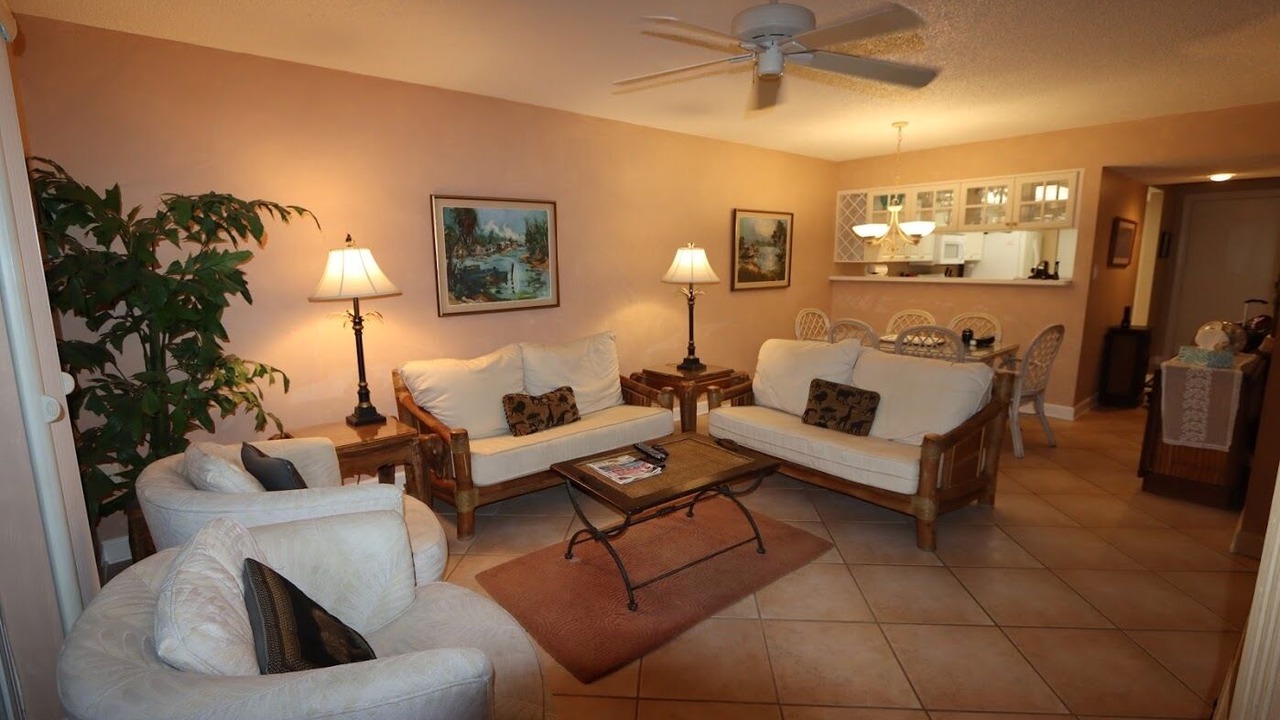 Photo of Livingroom in Bradenton Beach