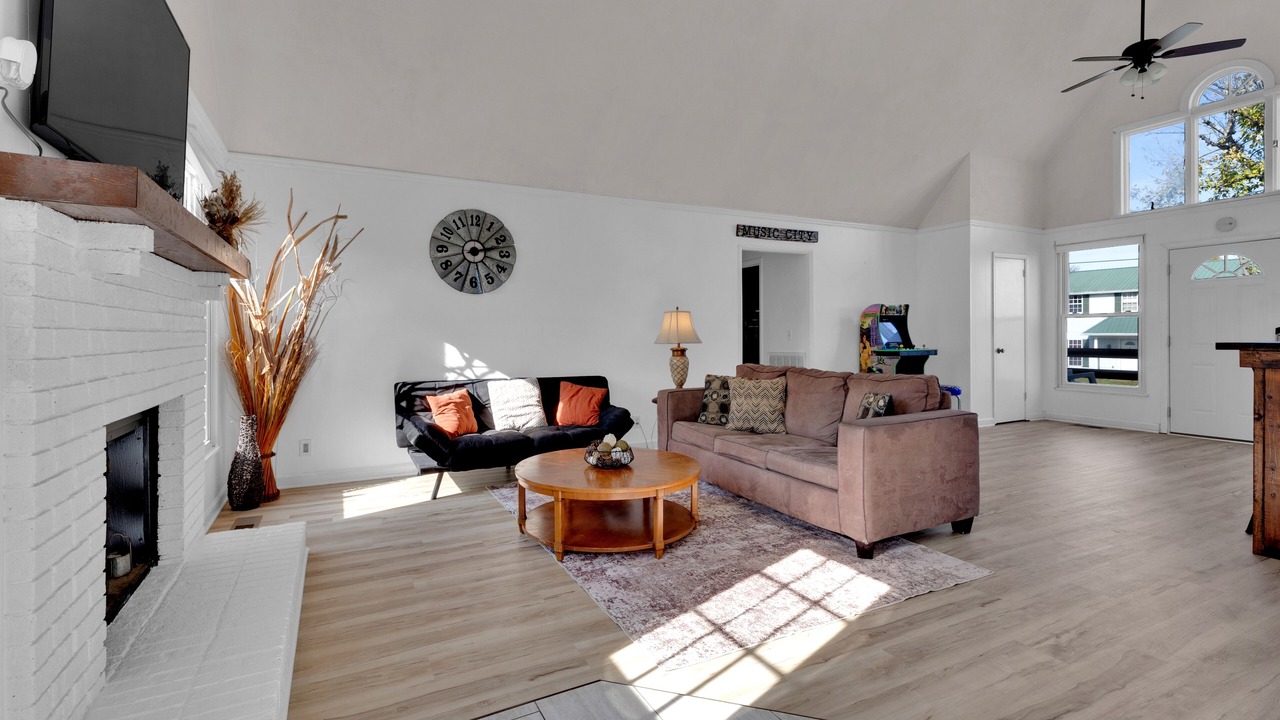 Photo of Livingroom in Antioch
