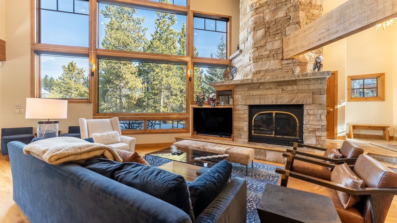 Photo of Livingroom in Elk Run