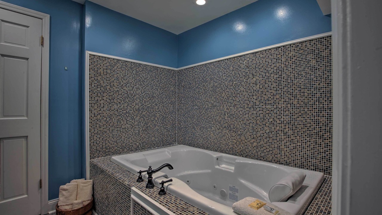 Photo of Bathroom in Massanutten