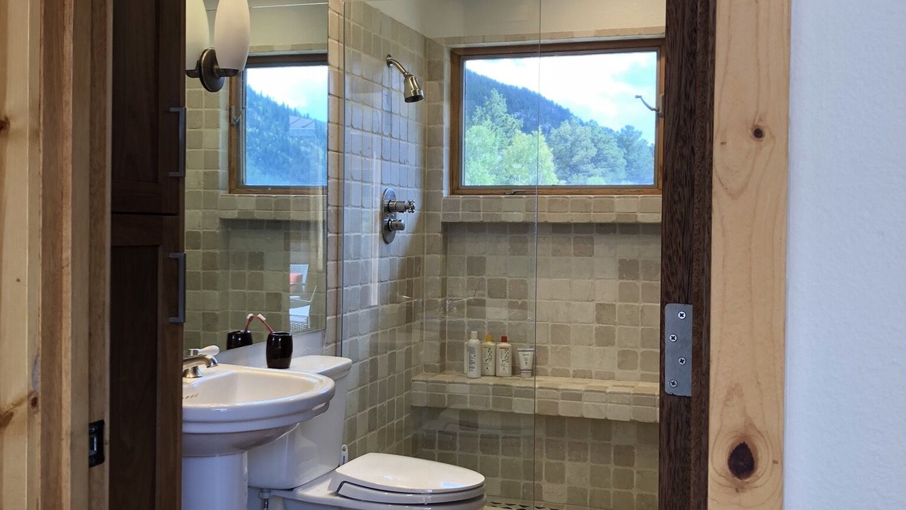 Photo of Bathroom in Eldora