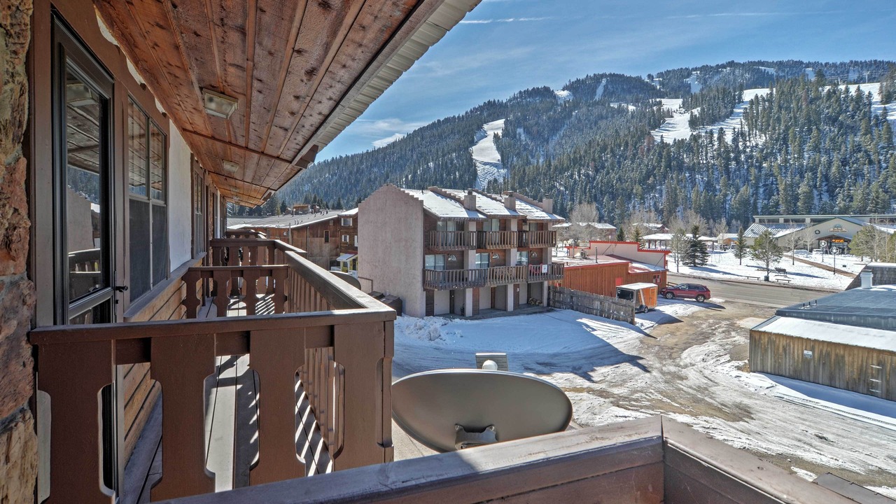 Photo of Patio Balcony in Red River