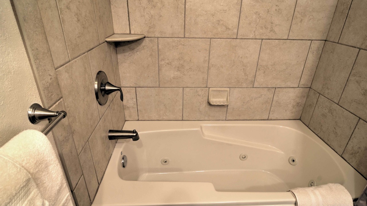 Photo of Bathroom in Red River