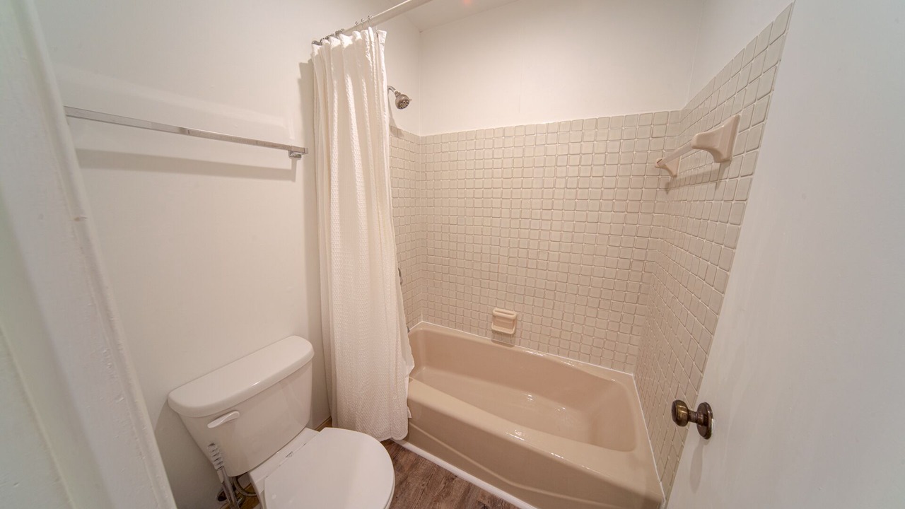 Photo of Bathroom in Plantation