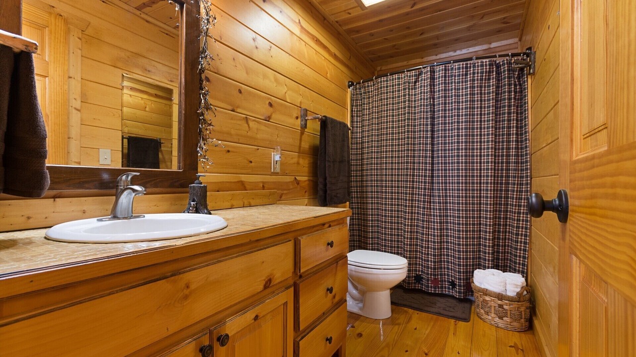 Photo of Bathroom in Hemp