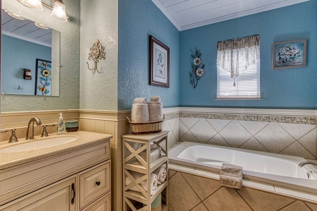 Photo of Bathroom in Gatlinburg - Pigeon Forge