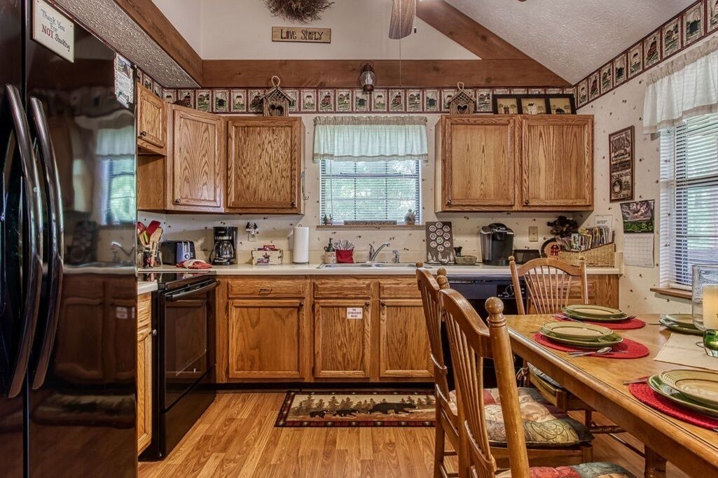 Photo of Kitchen in Gatlinburg - Pigeon Forge