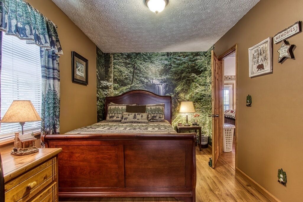 Photo of Bathroom in Gatlinburg - Pigeon Forge