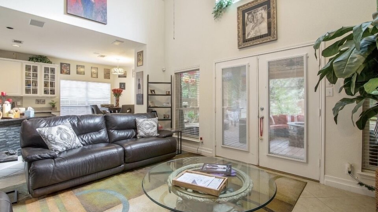 Photo of Livingroom in North San Antonio - SAT