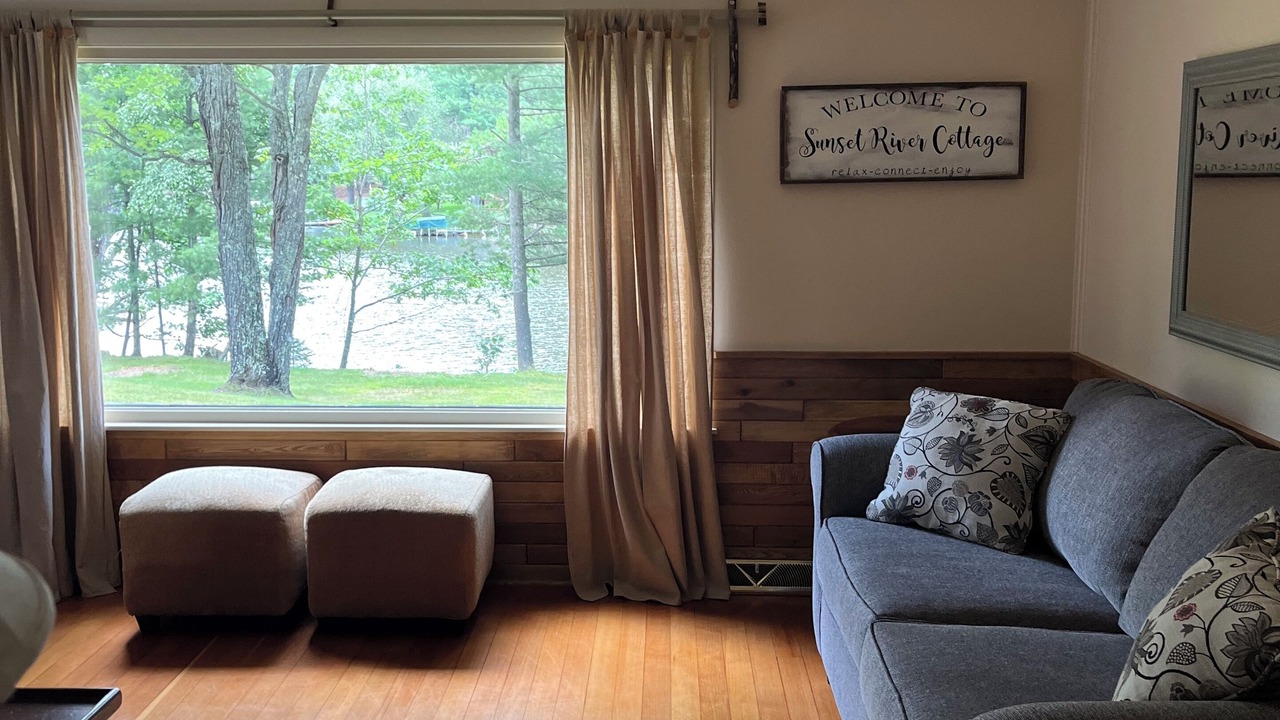 Photo of Livingroom in Eagle River
