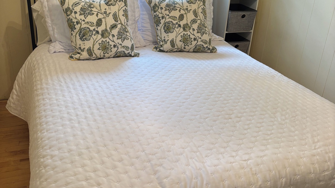 Photo of Bedroom in Eagle River