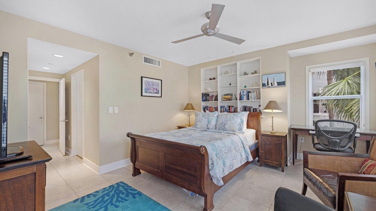 Photo of Bedroom in Truman Annex