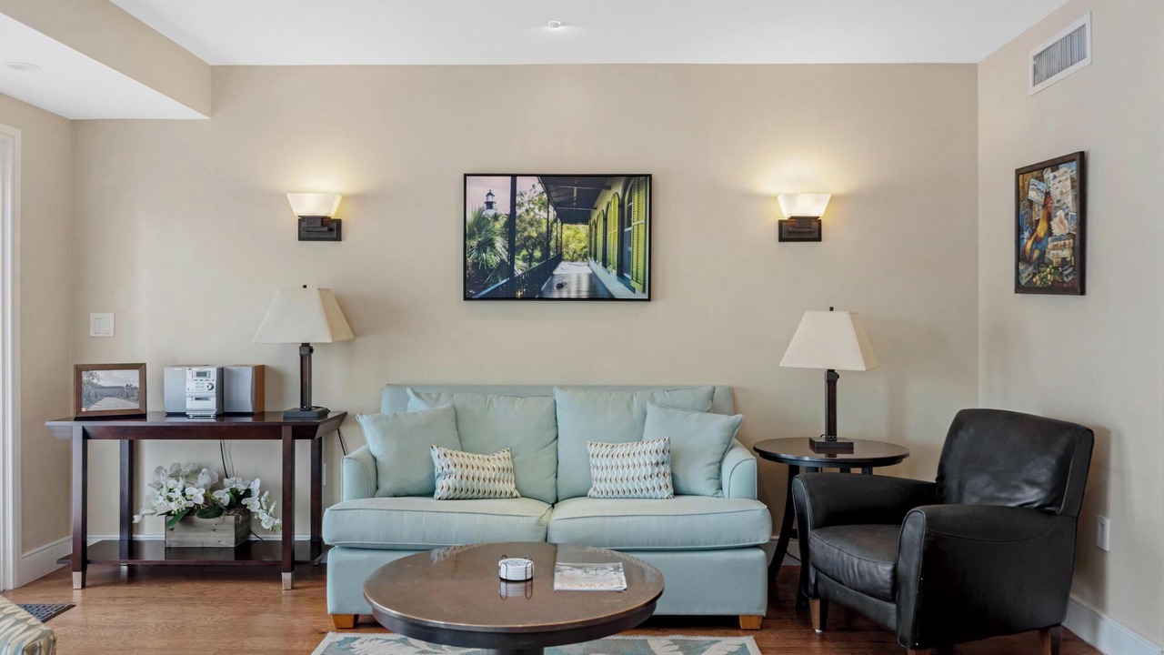 Photo of Livingroom in Truman Annex