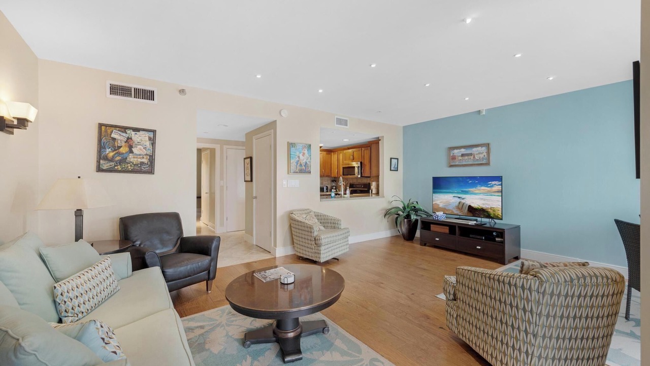 Photo of Livingroom in Truman Annex