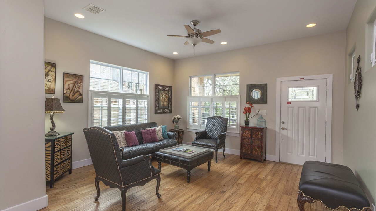 Photo of Livingroom in Central East Austin