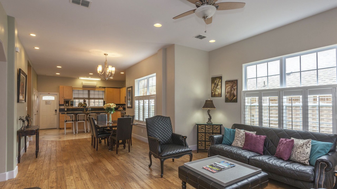 Photo of Livingroom in Central East Austin