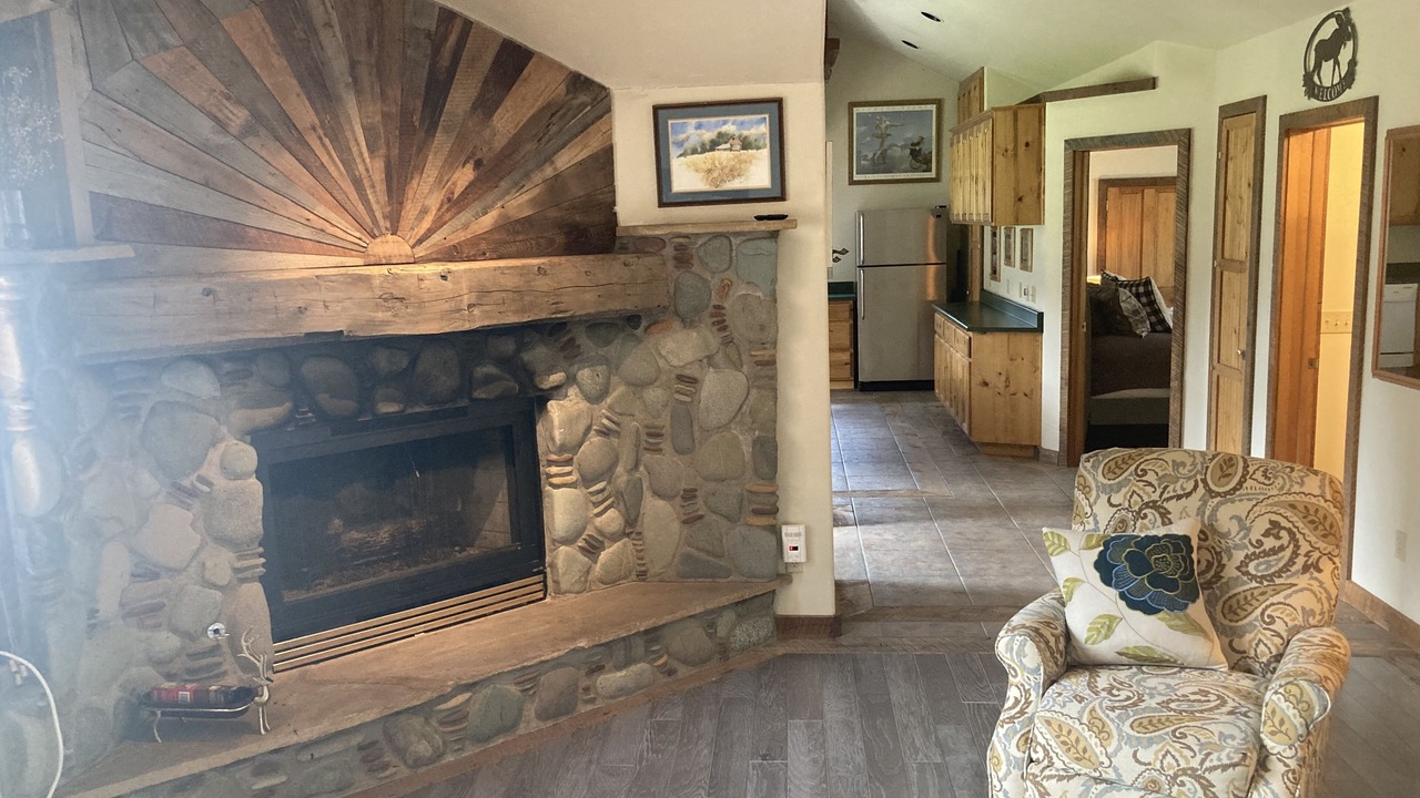 Photo of Livingroom in Ridgway