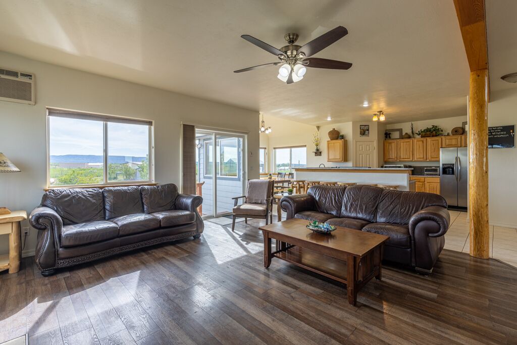 Photo of Bedroom in Hesperus