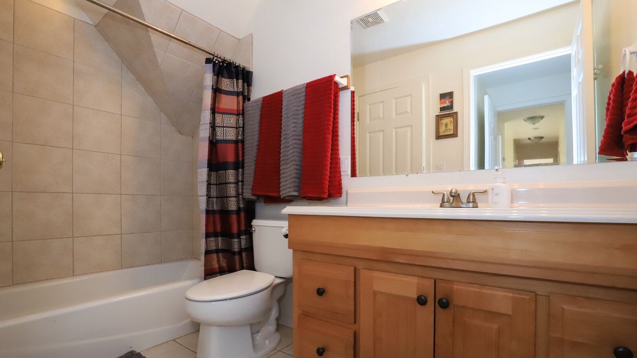 Photo of Bathroom in Hesperus