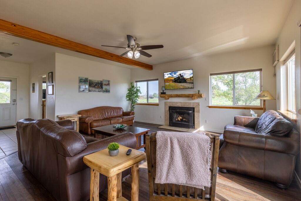 Photo of Livingroom in Hesperus