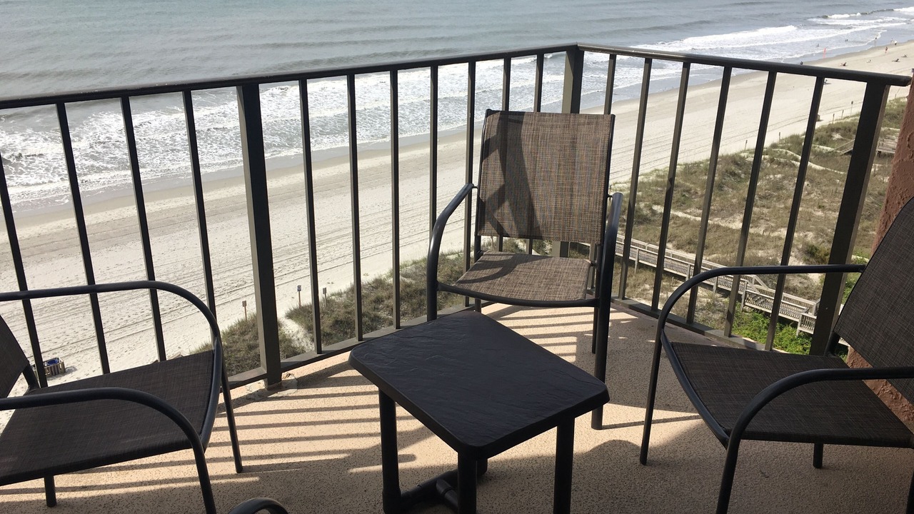 Photo of Patio Balcony in Crescent Beach