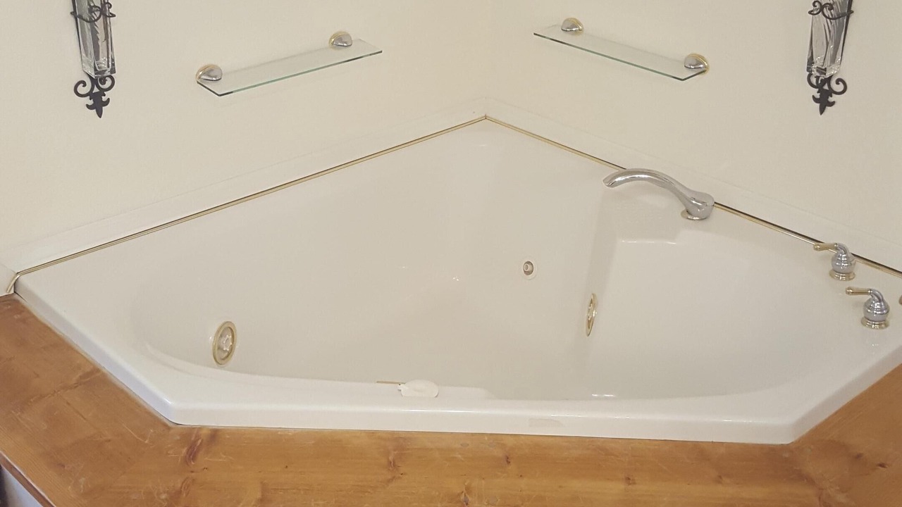 Photo of Bathroom in Alamosa