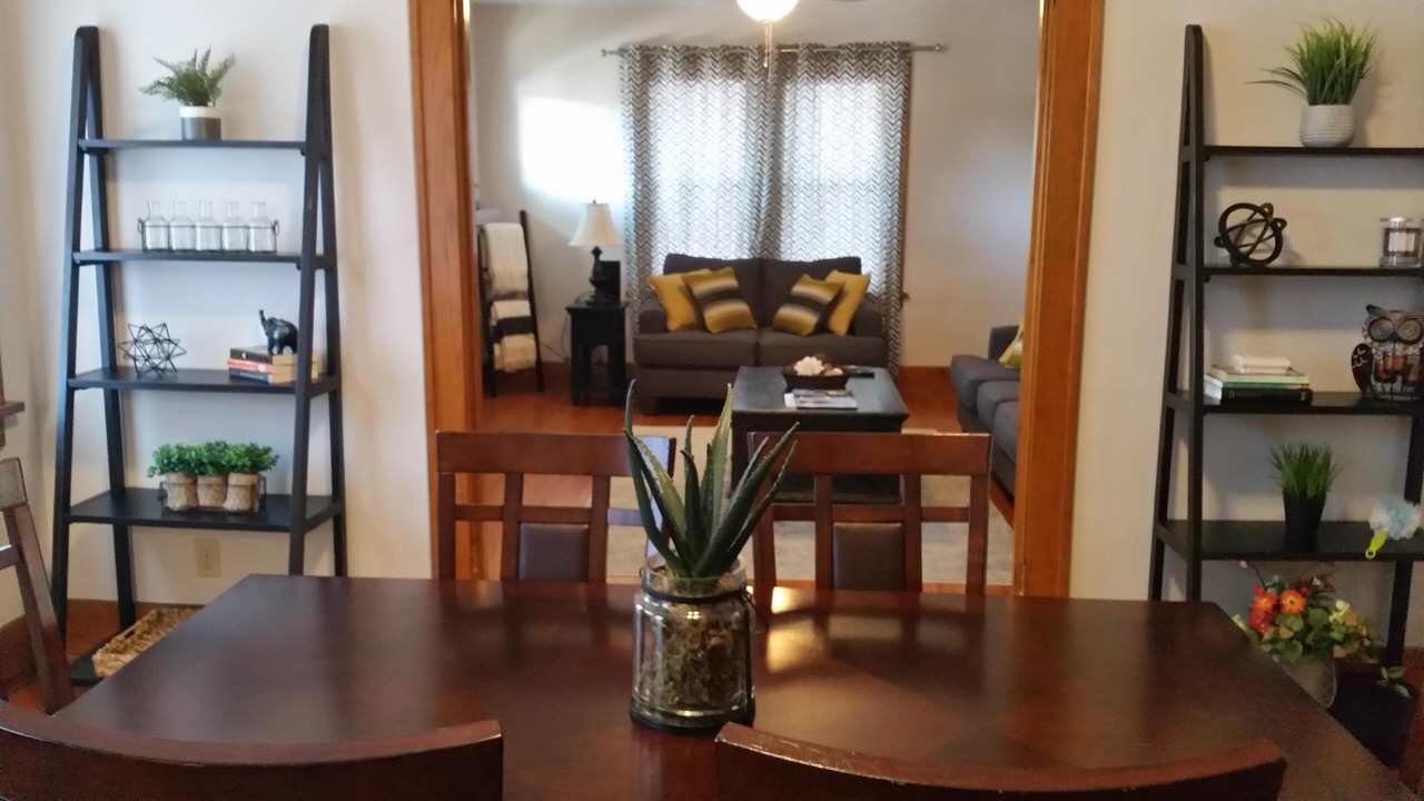 Photo of Livingroom in Morton Meadows