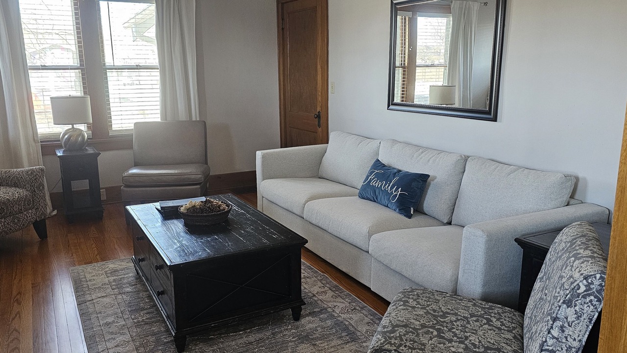Photo of Livingroom in Morton Meadows