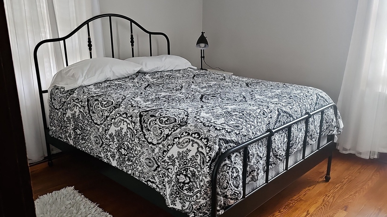 Photo of Bedroom in Morton Meadows