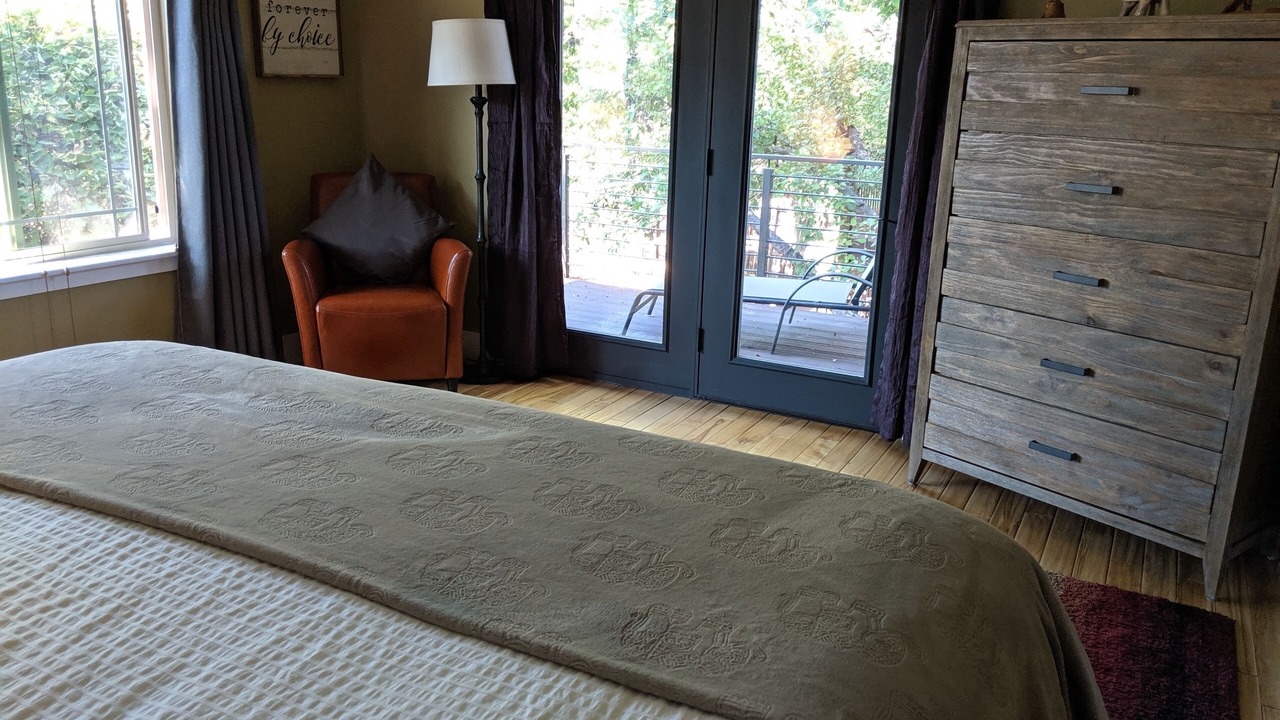 Photo of Bedroom in Park East