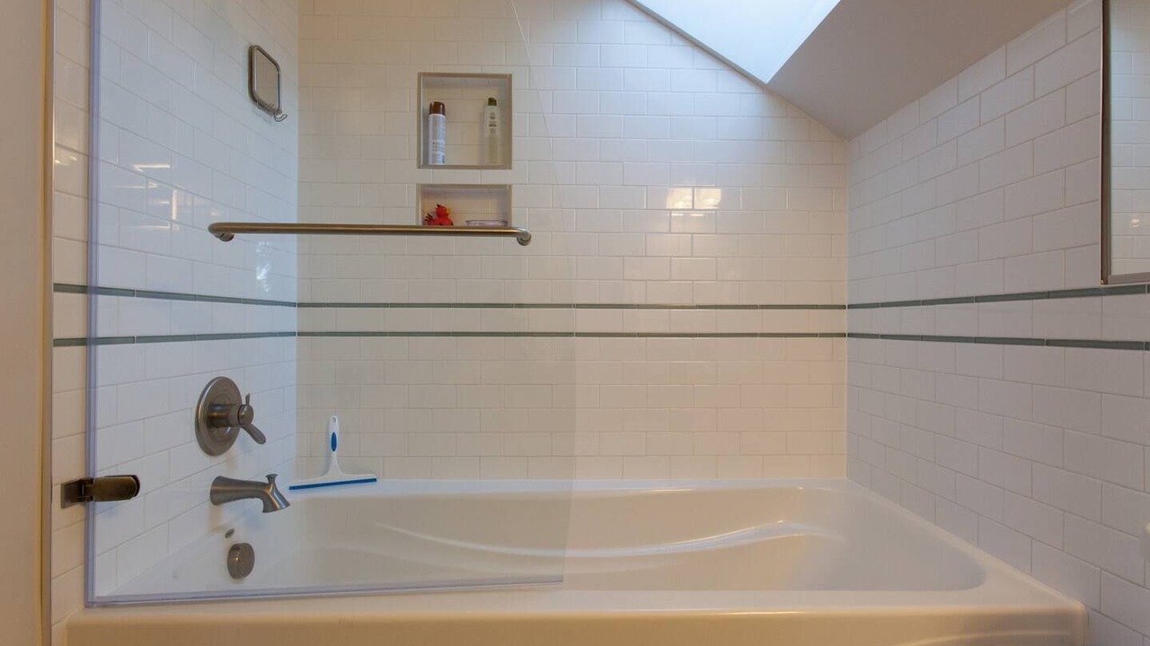 Photo of Bathroom in Rose City Park