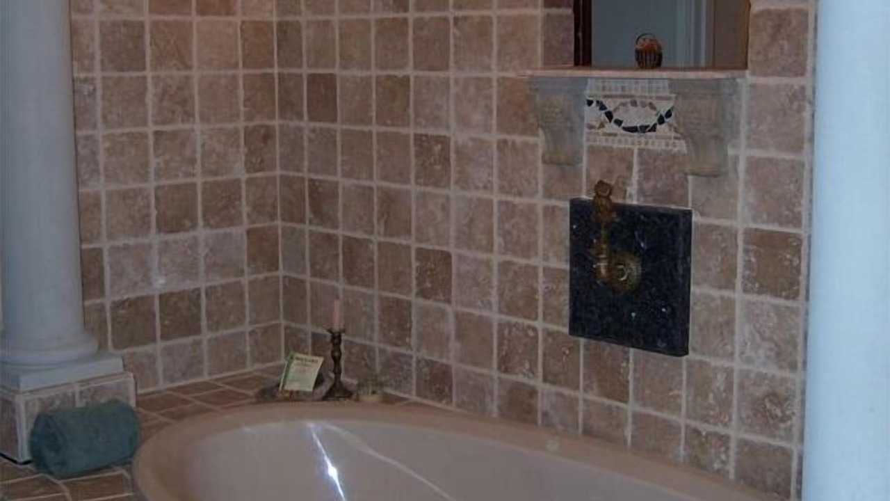Photo of Bathroom in Rimrock