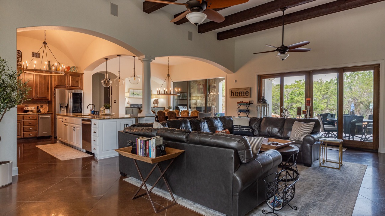 Photo of Livingroom in Panoramic Hills