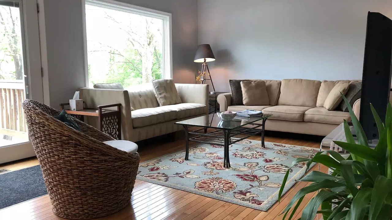 Photo of Livingroom in Bakerton