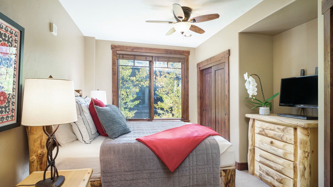 Photo of Bedroom in Breckenridge