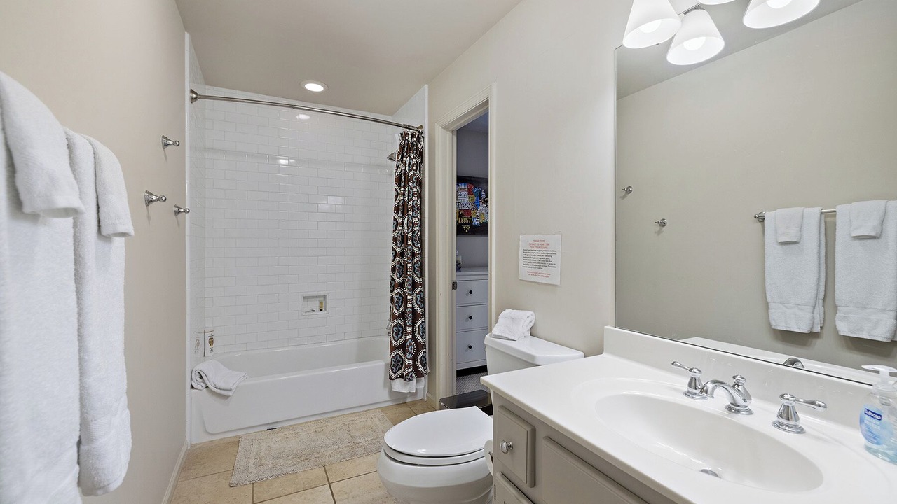 Photo of Bedroom in Lake Oconee