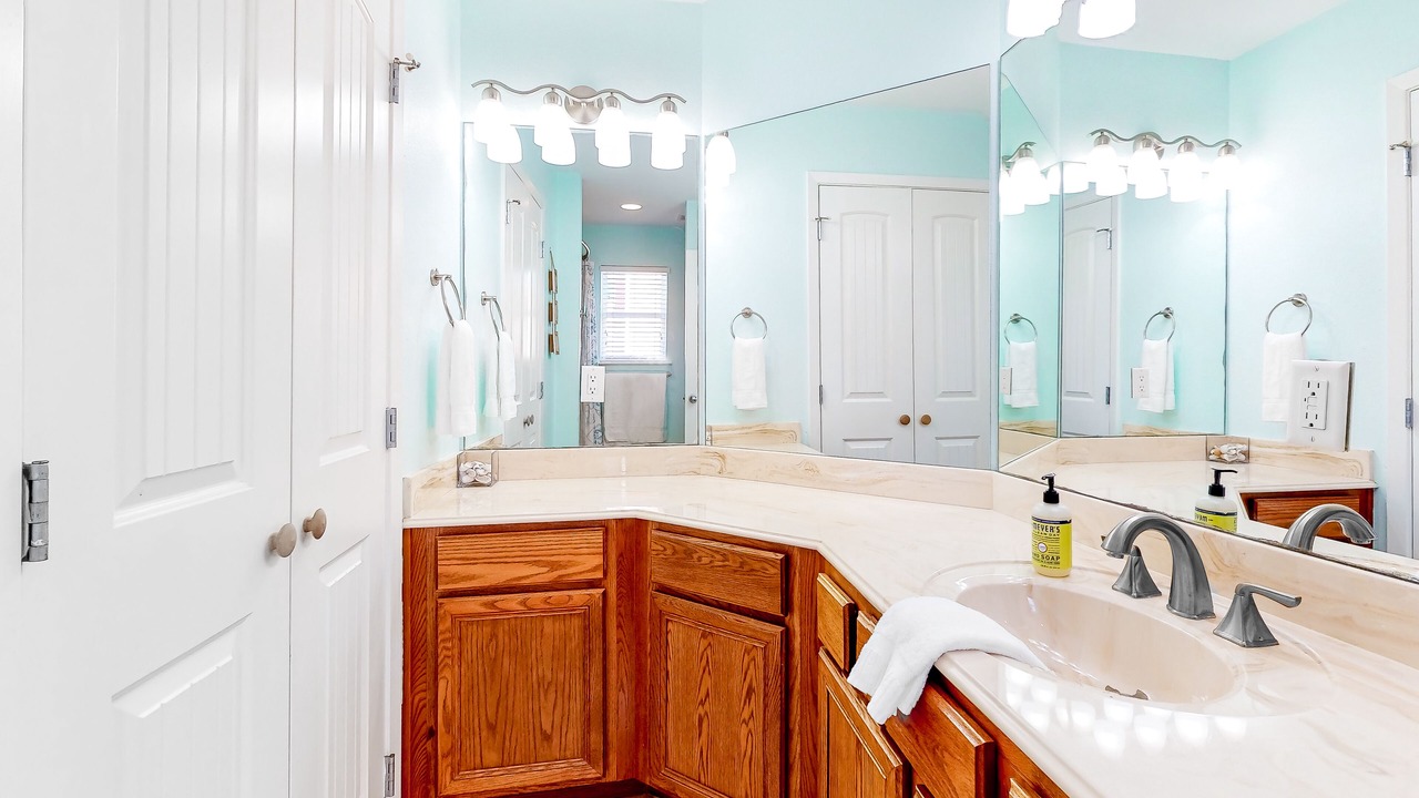 Photo of Bathroom in Terramar Beach