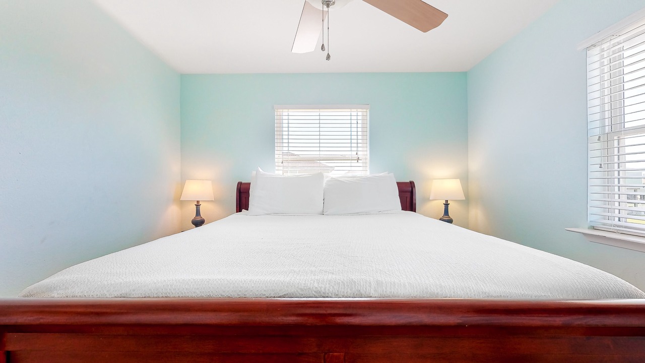 Photo of Bedroom in Terramar Beach